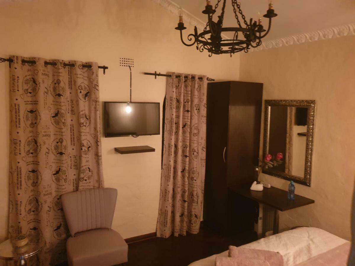 Airport Tower Lodge Kempton Park Eksteriør billede