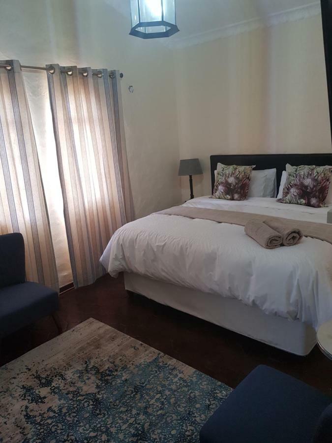 Airport Tower Lodge Kempton Park Eksteriør billede