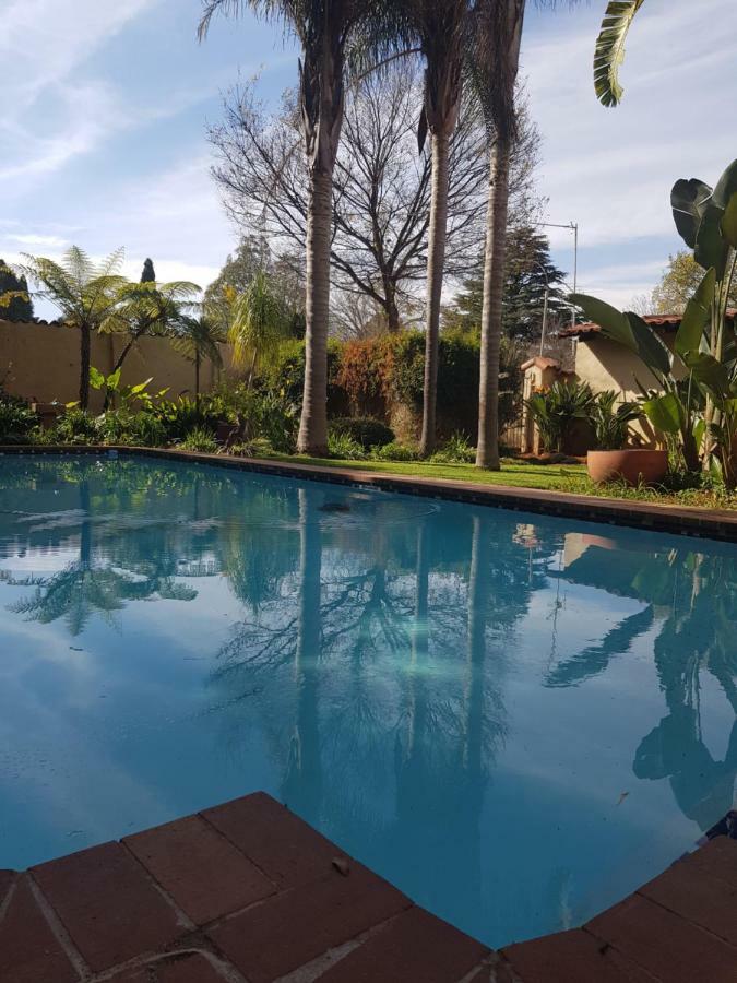Airport Tower Lodge Kempton Park Eksteriør billede